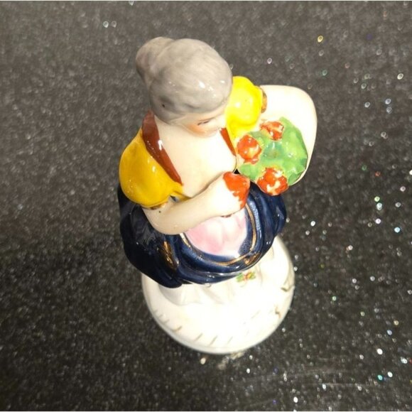 Antique Occupied Japan figurine Lady w/ flower basket gold gilding collectible - Picture 12 of 12
